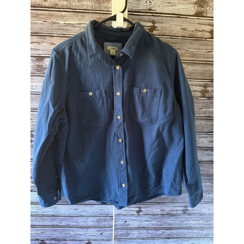 LL Bean Women's Long-Sleeved Button-Down Flannel Shirt Size L Petite Blue